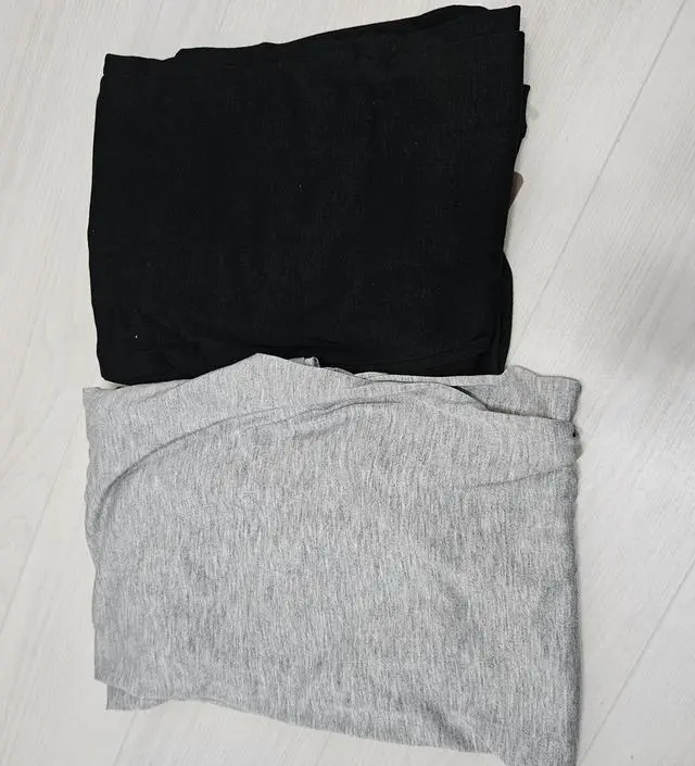 첫째 때 조리원에서 썼었는데 편해서 두번째 임신 때도 사게되었어요~~ 얇지만 실내에서