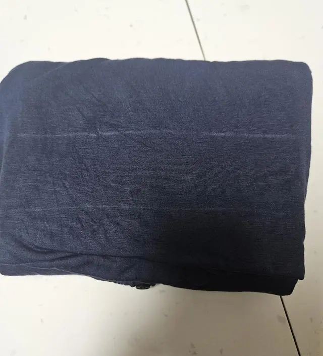 오자마자 세탁하고 건조대에 걸어서 자연건조시켰는데
