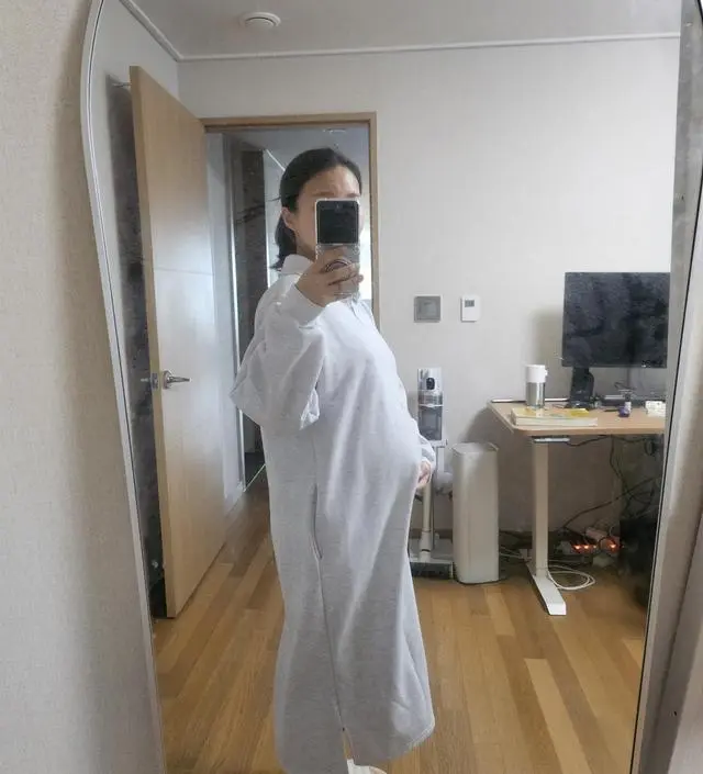 여러 쇼핑몰 비교해보고 샀는데 너무 길지 않을까 걱정했지만 156cm 기준 딱 좋은 것 같