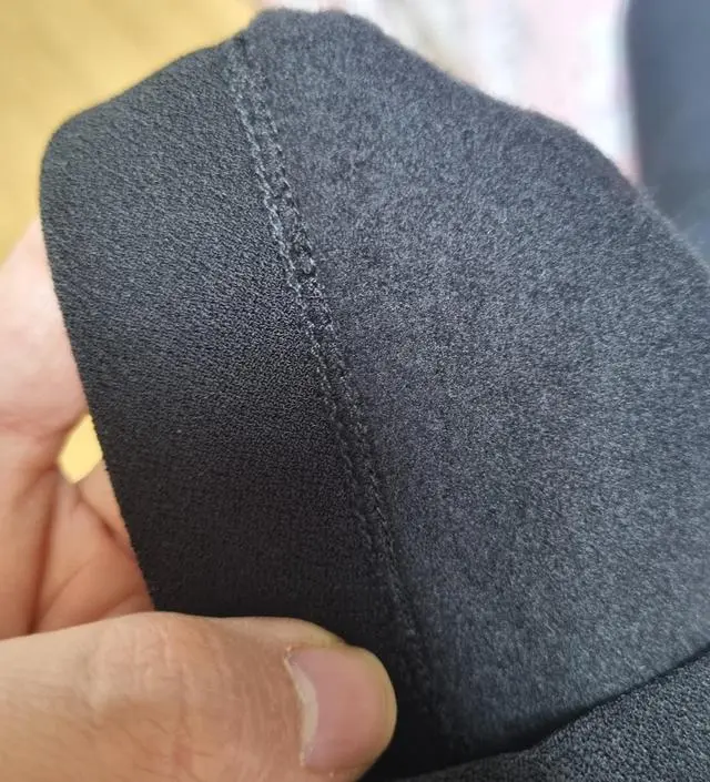 회사 가려고 샀어요
