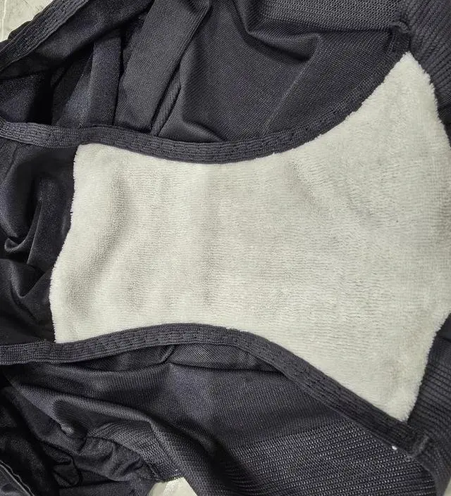 엉덩이 부분은 넉넉한데
