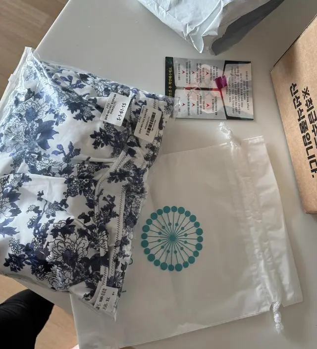 161에 64키로 엑스라지가 잘맞아요 16갤이라 입덧 끈나고 수영가요 신나요 수영복 맘에