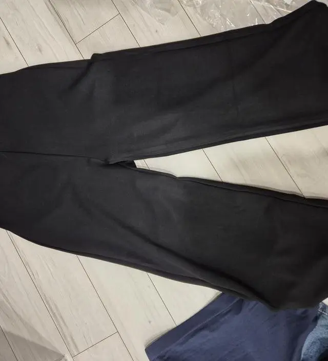 세상 너무편하고 좋아요~~  허벅지살나오는건 어쩔수없는거겠죠ㅋㅋ