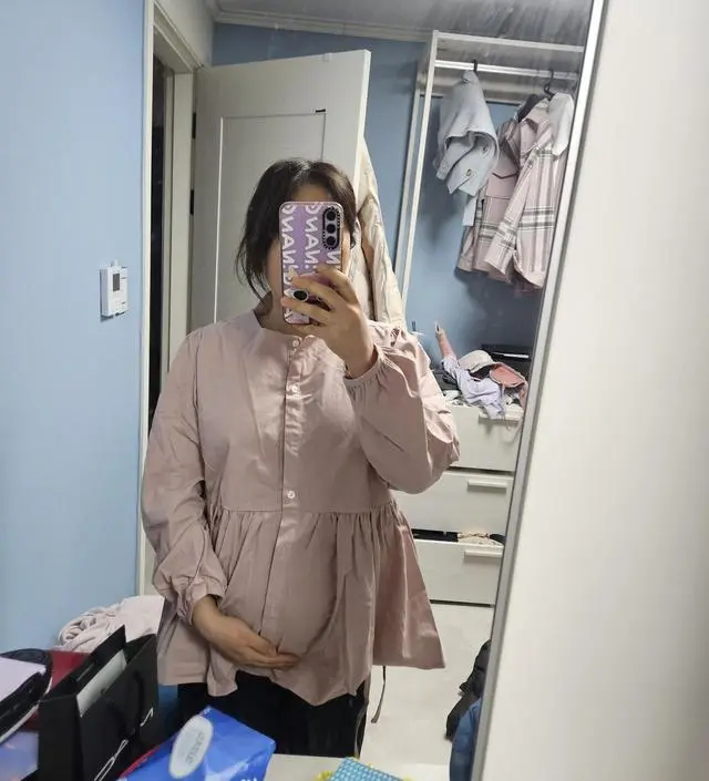 너무너무 편하고 예쁩니다. 다만 지금은 추울 거 같아요. 봄에 예쁠거 같아요^^ 색상도