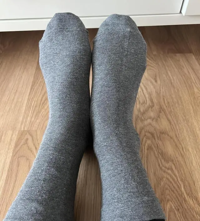 스포츠양말 신고 산책하다보면 종아리에 압박이 되어 자국이 생겨 무압박 양말을 알아보