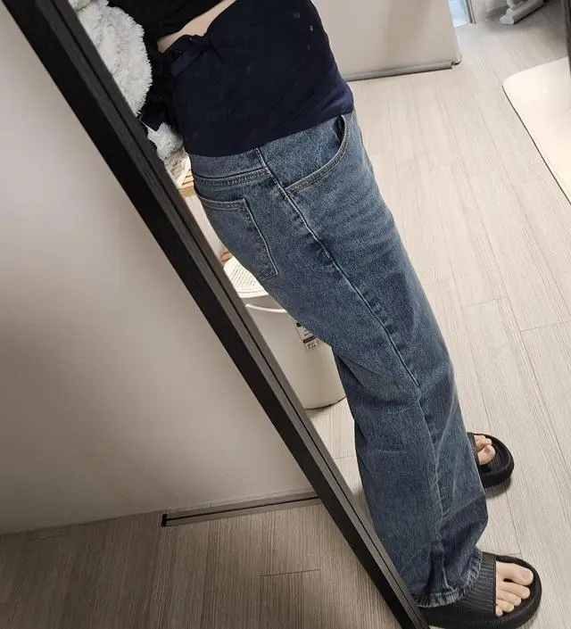 기장이 알맞고 스판과 배부분이 편안하고 좋습니다