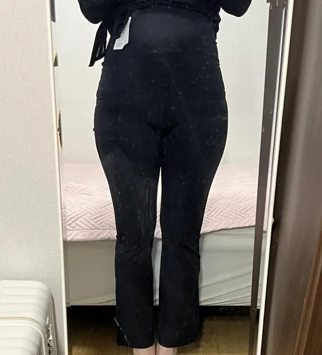 20주차 살 많이 쪘는데 다행히 프리사이즈 잘 맞아요 길이감도 적당하고 배 위까지 잘 