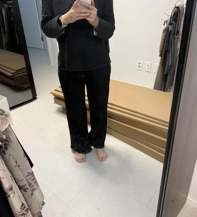 최대한 임부복 안 사려 했는데 15주 이후에 배가 급격히 나와 고민하던차에 후기가 좋아