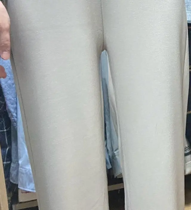 너어무 편해요 진짜편해요 키작 158에 기장도너무좋아요 한가지 아쉬운점은 팬티자국이