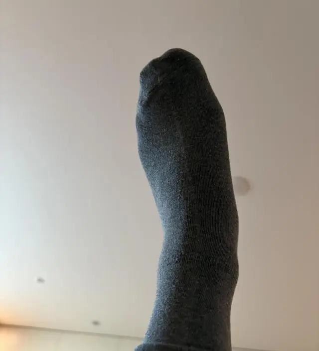 출산 후 잘 신고 있어요. 색도 무난하고 편해서 색깔별로 구매해서 착용중입니다. 