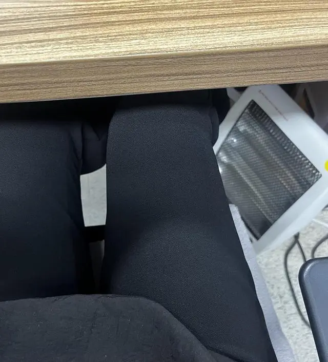 임신중기 회사원 임산부인데요 회사에 맨날 이바지만 입고댕겨요 편해요 ㅎㅎ 다른색도