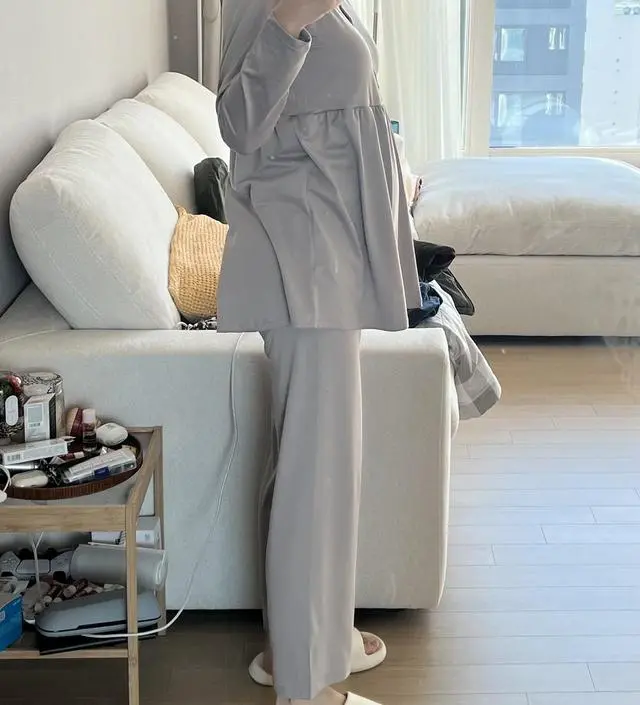 부쩍 배가 많이 나오는 요즘이라 맞는 잠옷이 없어지고있어서 주문했어요 천이 매우 부