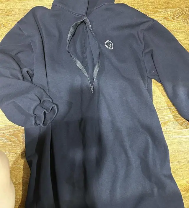 일단 휘뚜루마뚜루 입기에 너무 편하고 좋았어요! 
