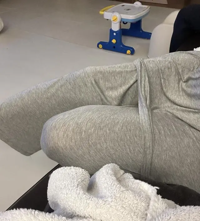 대만족입니다. 안 입은 듯 편하네요. 두 벌 더 사려고 들어왔습니다. 