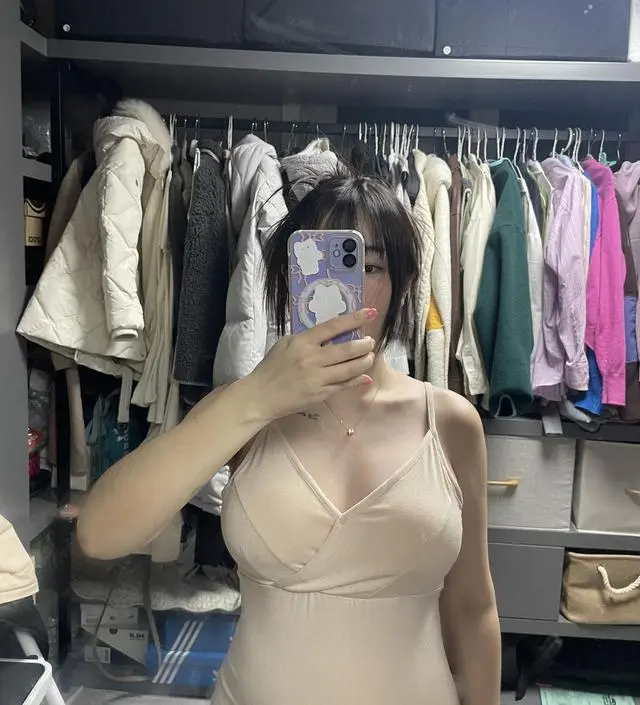 부드럽고 잘 늘어나고 편합니다 
