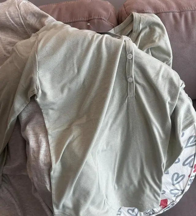 수유 때문에 샀습니다 잘 입을게오