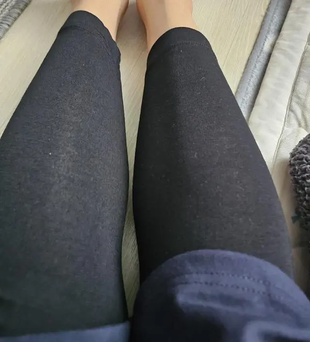 제가 찾던 얇은 소재 레깅스에요~
