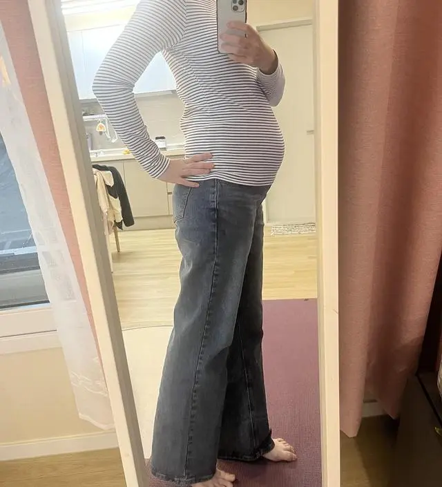 13주차인데 배만 나와서 좋아하던 청바지를 다 못입게 됐는데 요거 입으니 좋네요, 원래