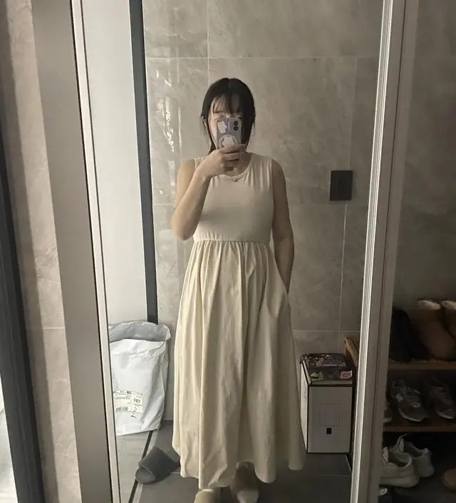 단독으론 못입을것 같구요 무조건 레이어드해서 입어야 해요
