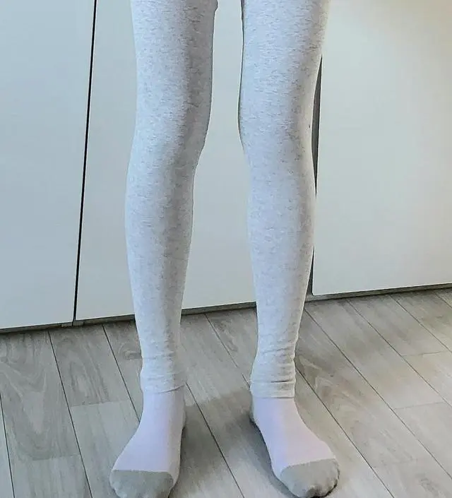 왜 임부복으로 다들 레깅스를 많이 입는 지 알 것 같아요 ^^ 배도 편하게 감싸주고 다리