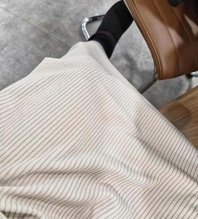 코듀로이 임산부 원피스찾다가 가입하고 구매했어요 넘편하고 좋네요
