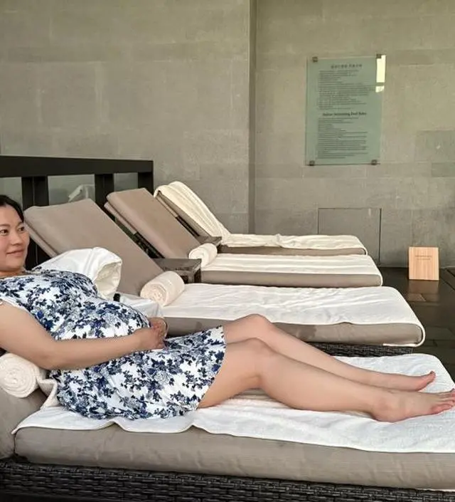 예뻐요~~ 쌍둥이라 배가 큰데 커버되서 예쁘게 입었어요 ㅎㅎ 