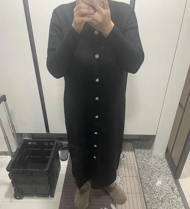 제질도 핏도 예뻐요. 입기 편해요. 