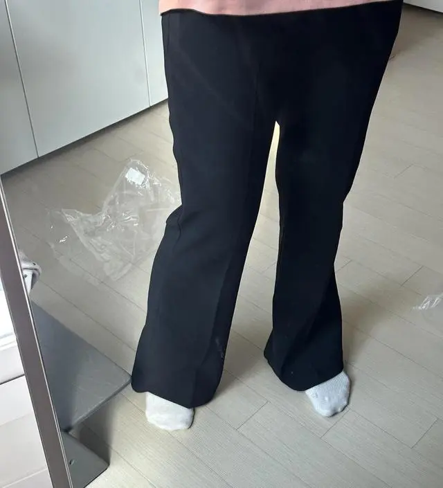 와.. 왜 이제야 샀나요 너무 편하고좋네요. 교복템 될 예정 !!
