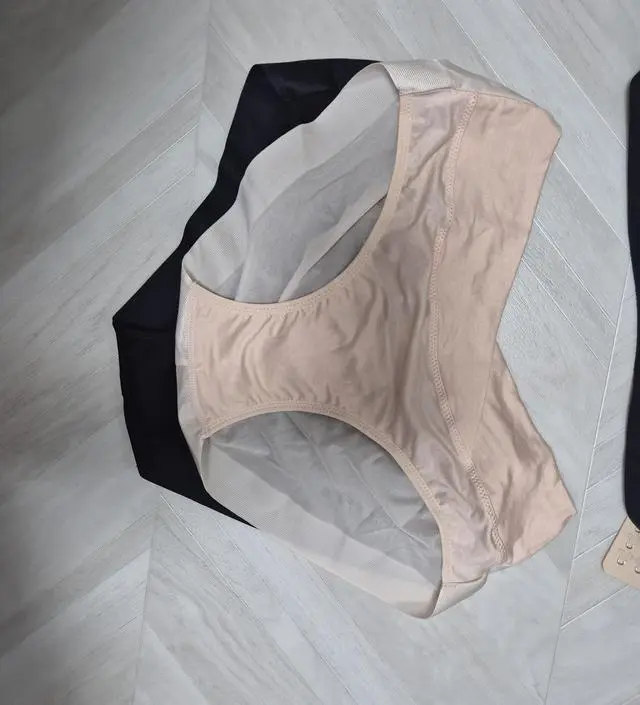 배가 점점 나와 사이즈 업해서 재구매해요! 배쫄림 사타구니 쫄림 하나도 없이 편하게 