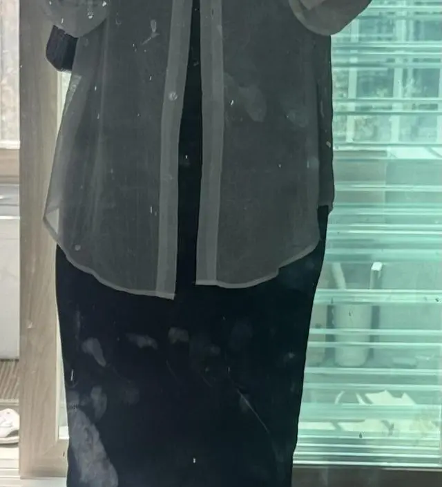 배가 너무 편하고 옷감도 부드럽고 몸에 착 감깁니다. 158cm 키작녀에게 길이도 딱이에