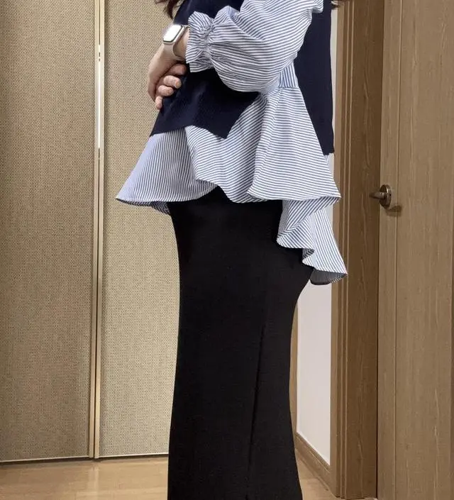 출근룩으로 아주 좋아요! 170cm, 60kg 사이즈도 잘 맞고.^^
