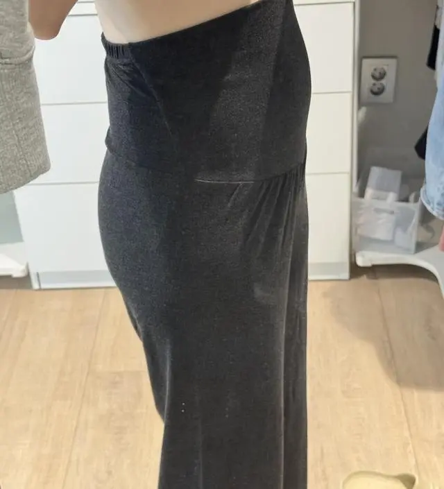 두벌사세요.. 세벌 사세요.. 쌍둥이라 배가 조금 빨리 나오는지 밴딩형이 너무 불편하게