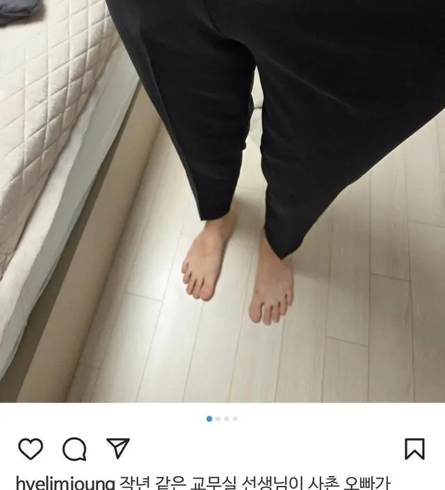 매우 편해요. 스판이 있어서 잘 늘어나고 몸매도 예쁘게 받쳐주네요. 겨울엔 추울거 같