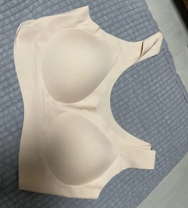 기존에 입던 슬로기L사이즈도 답답해져서 구입했는데 느낌도 비슷하고 엄청 편하네요 
