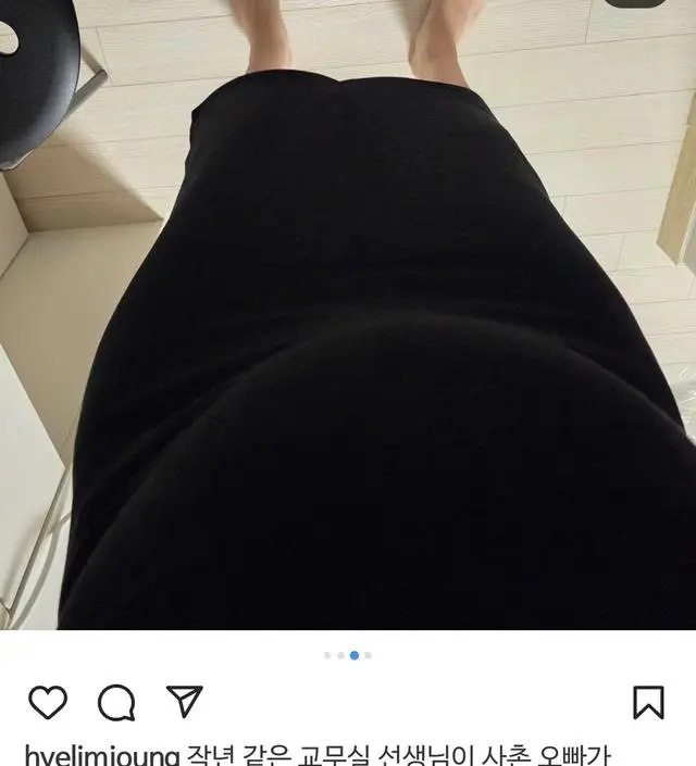 아주 편해요 ㅋㅋ 스판이 있고 몸을 딱 잡아줘서 나 임산부야~ 보여주는 옷입니다.