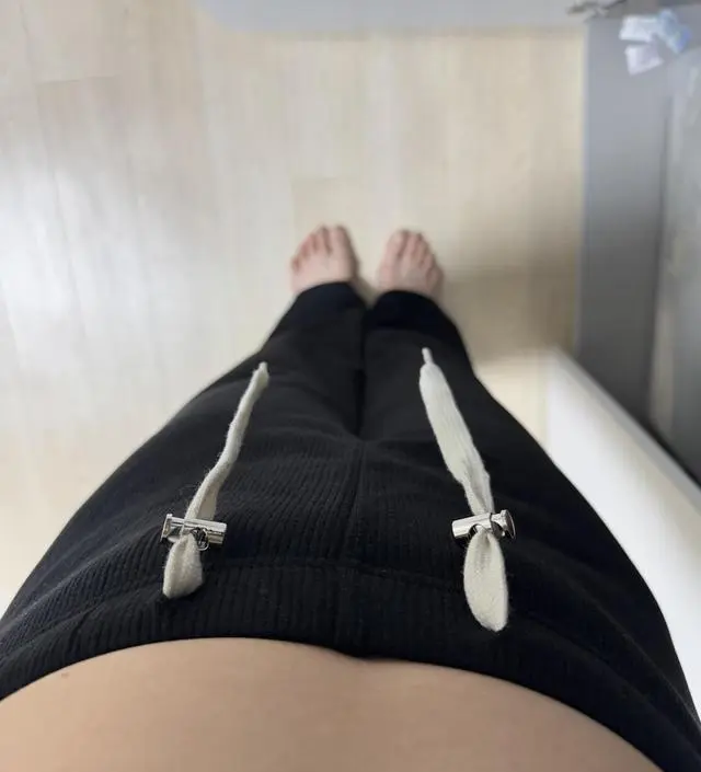 원래 66사이즈 입고 현재 16주 차 정도인데, 제가 몸이 큰건가봐요..ㅎㅎ 만삭이 아닌데