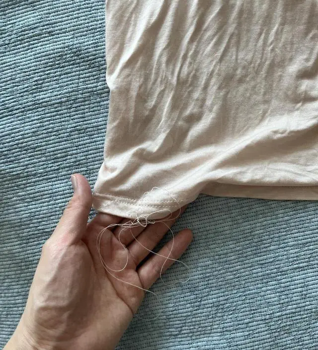 ㅠㅠ 택배받고 세탁했는데 실밥이 무한정으로 계속 풀어져요ㅠㅠ 원래세탁하던 기본 코