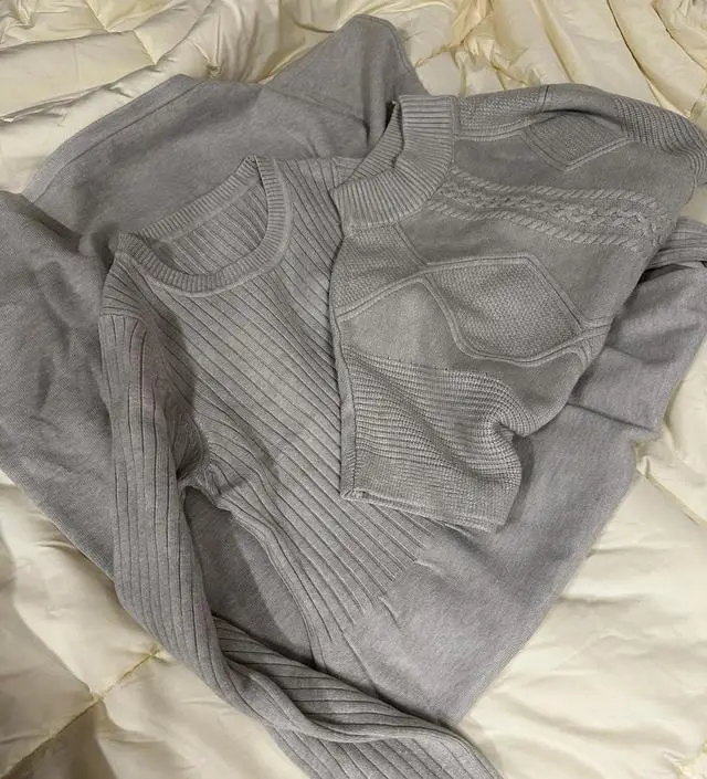 지금 날씨에 딱 좋을 것 같아서 구매했어요. 보들보들하고 촉촉하네요!