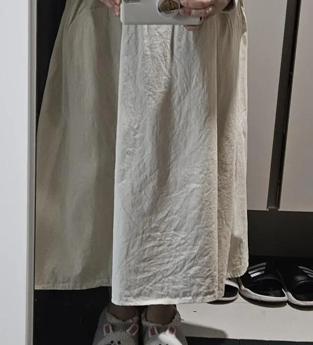 딱알맞게 예뻐요~~검정색깔도 구매하려고요~~~👍