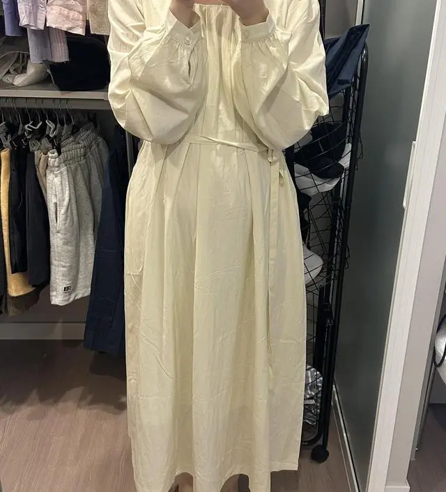 생각보다 노란기가 많이 돌긴 하는데.. 기장감이랑 착용감 다 좋아요!