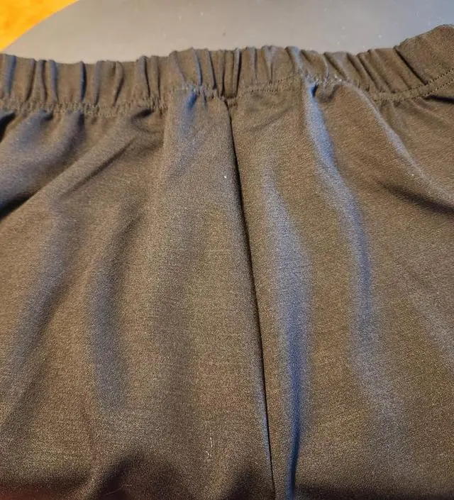 편하게 입을 수 있는 비지를 찾다가 사보았는데 재질도 부드럽고 정말 편해요