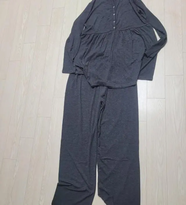 네이버페이에서 작성된 후기입니다.
