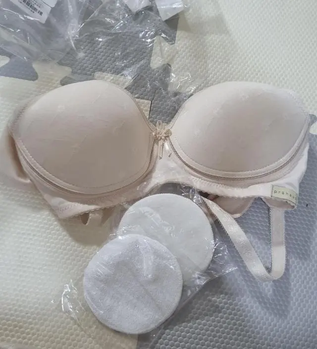 잘 맞아요! 첫째 때 수유나시를 주로 입었더니 나서 많이 쳐졌는데........ 잘 잡아주는