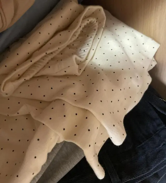 소재가 쫀쫀하고 배 부분 넘 편해요~잠옷으로 좋습니다!