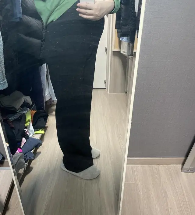 좋습니다!  배도 잘 감싸 주고, 소재도 좋고, 두께도 괜찮습니다. 현재 (배가 많이 나온