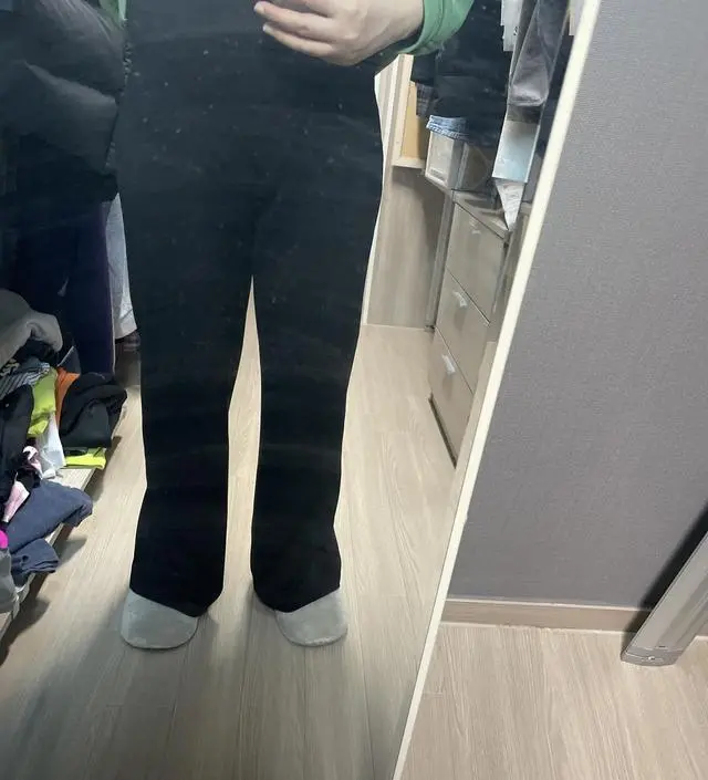 좋습니다!  배도 잘 감싸 주고, 소재도 좋고, 두께도 괜찮습니다. 현재 (배가 많이 나온