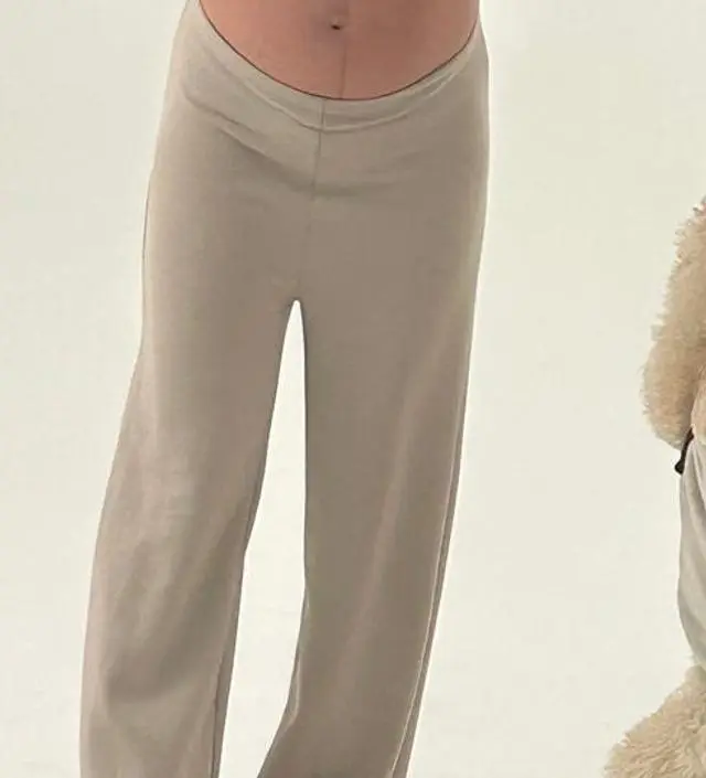 만삭사진 찍으려고 겸사겸사 구매했어요! 재질 좋고 사이즈도 넉넉해서 좋네요 임신중에