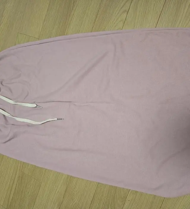 치마 이쪽저쪽 편히 입기 딱 좋아요
