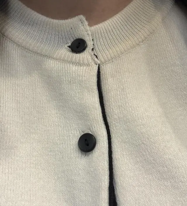 깔끔한 배색 너무 예뻐요 ♡
