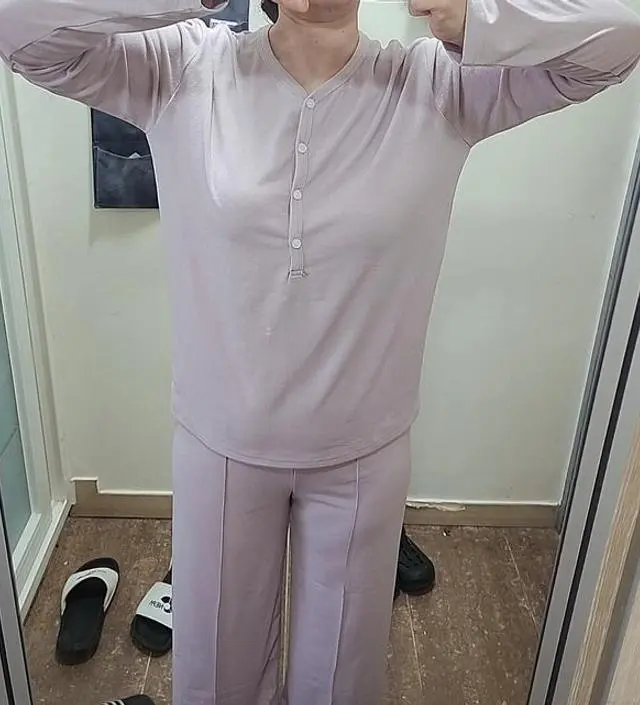 출산하고 회색 구매해서 기존에 잘 입고 있었는데
